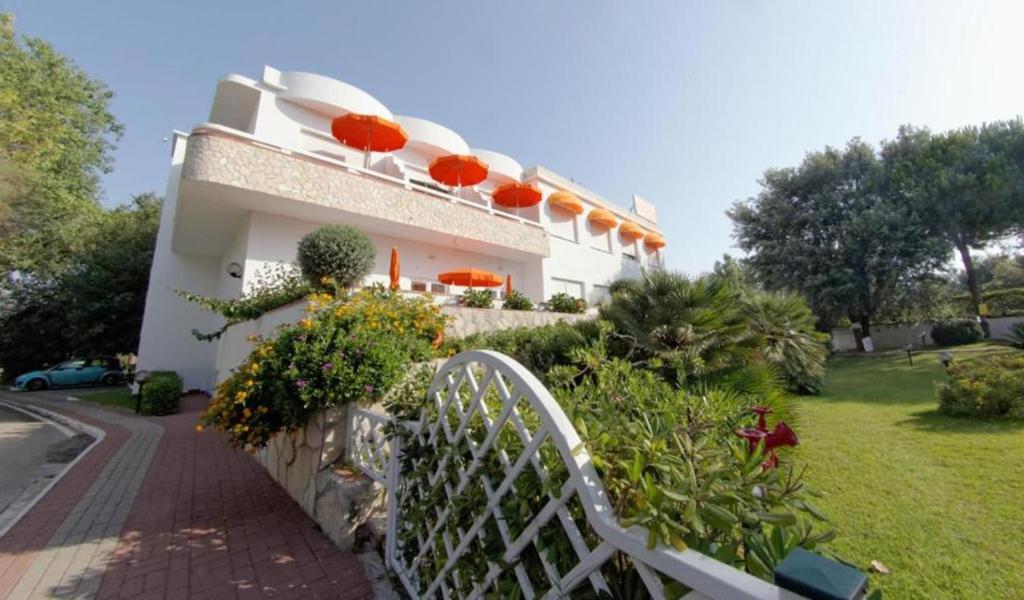 Capo Circeo Beach Resort Spa Fronte Mare サン・フェリーチェ・チルチェーオ エクステリア 写真