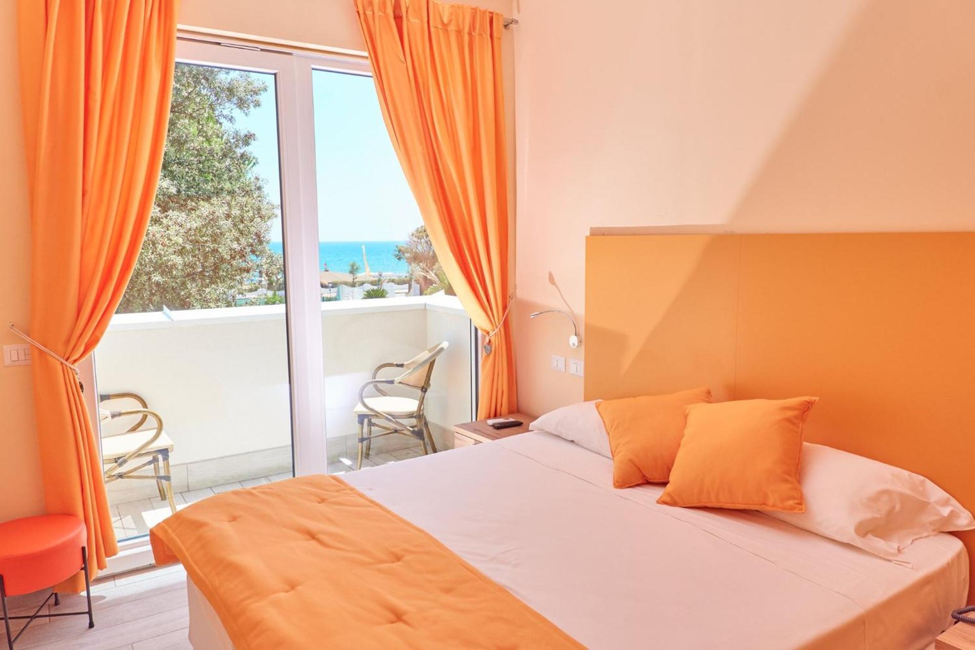 Capo Circeo Beach Resort Spa Fronte Mare サン・フェリーチェ・チルチェーオ エクステリア 写真