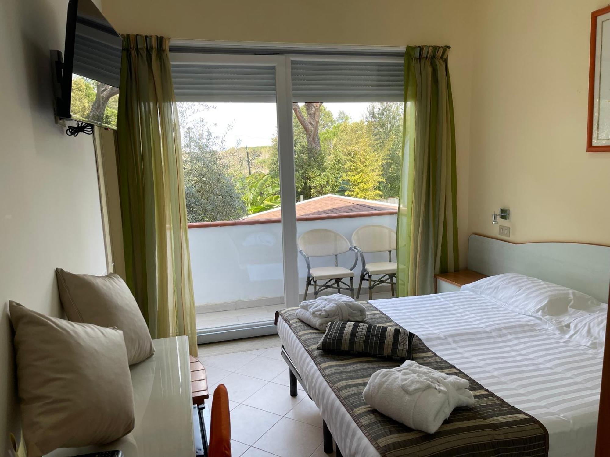 Capo Circeo Beach Resort Spa Fronte Mare サン・フェリーチェ・チルチェーオ エクステリア 写真